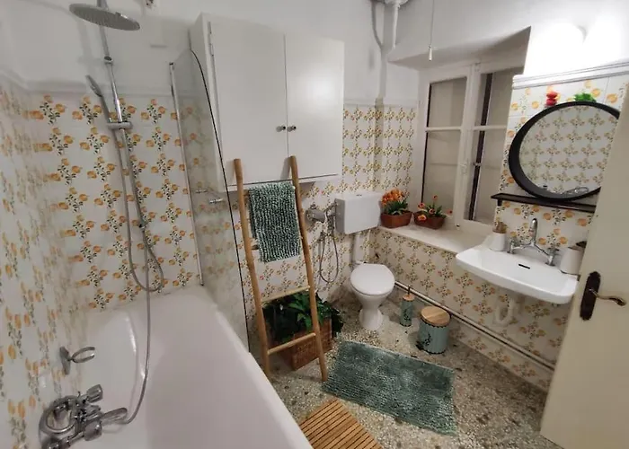 Thalgiron, A Breath Away From Delphi Ámfissa