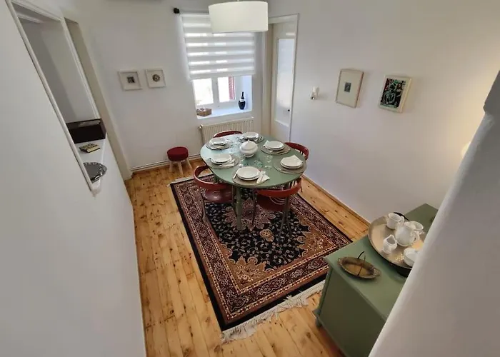 Thalgiron, A Breath Away From Delphi Apartamento